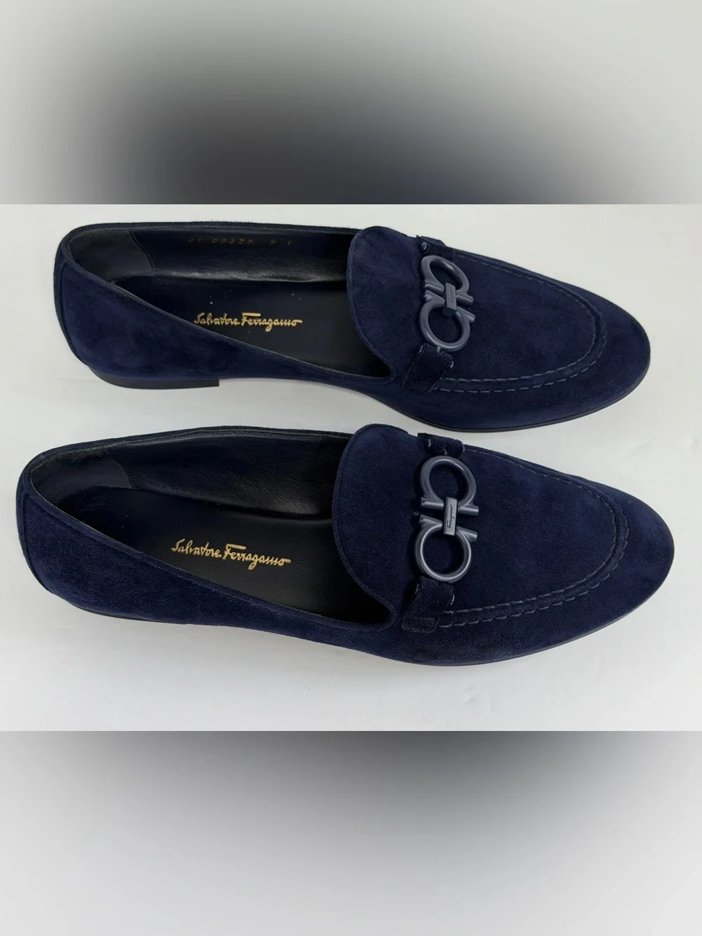 SALVATORE FERRAGAMO Navy Blue Trifoglio Loafer - size 9 C - Picture 4 of 13